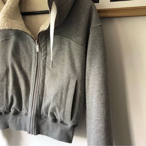 Authentic LULULEMON reverse Hoody. Size 6. Worn a few times. Excellent condition